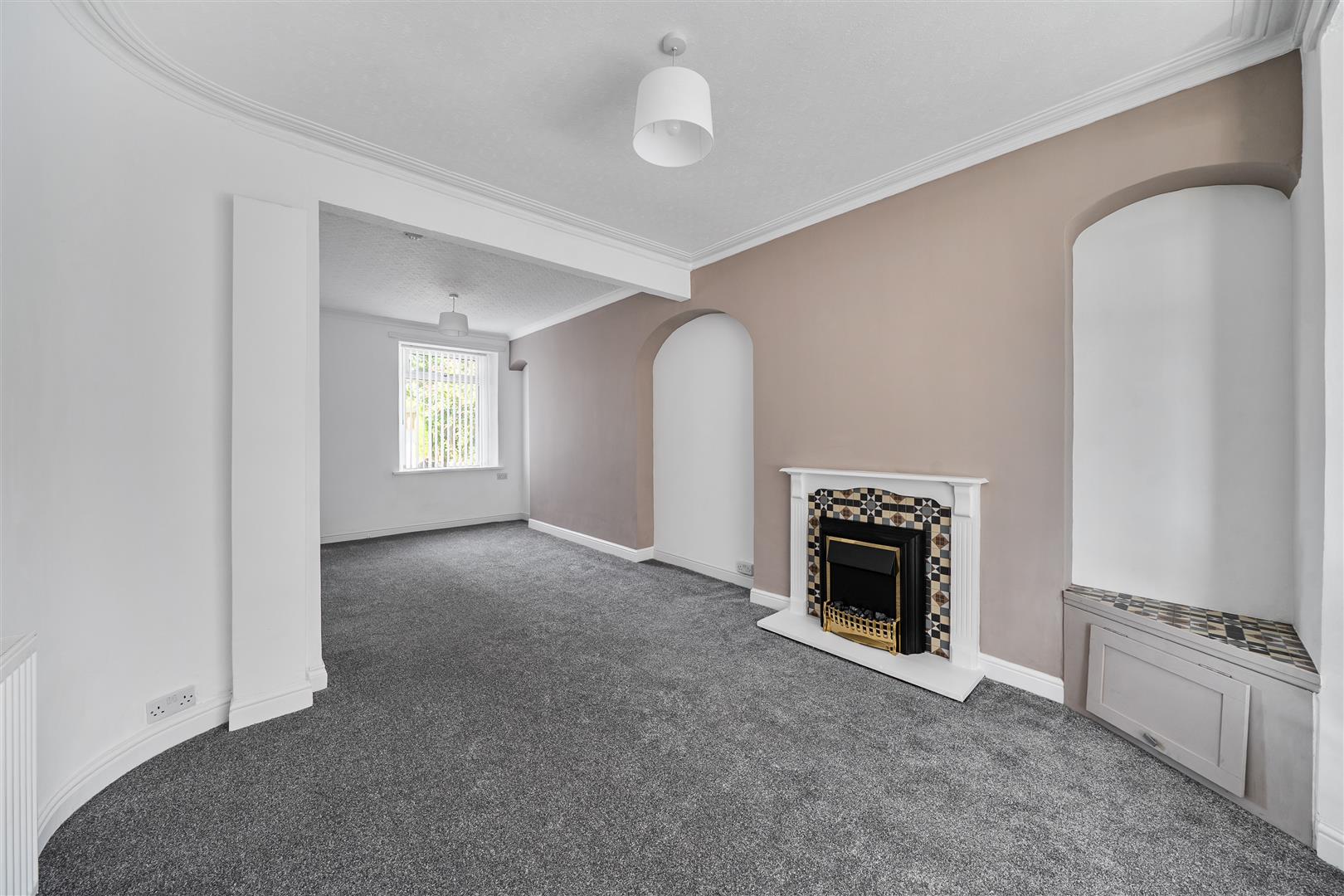 Ravenhill Road, Ravenhill, Swansea, SA5 5AN